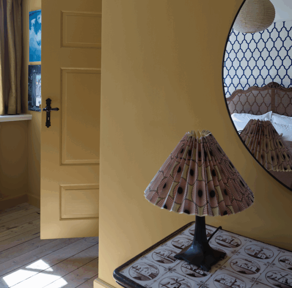 India Yellow 66 – Image 2