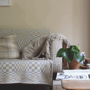 Orange Coloured White No.W5 - Farrow & Ball