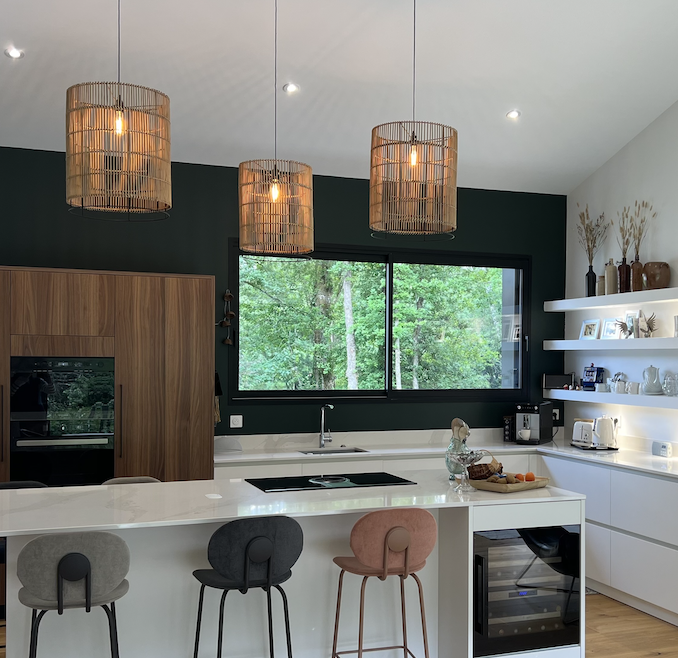 Conseil couleur - maison bordeaux